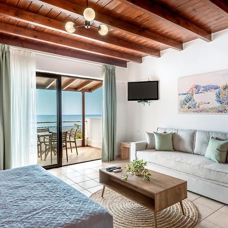 Superb Apartments Kriaras Sea View In Sfakia Khóra Sfakíon Zewnętrze zdjęcie